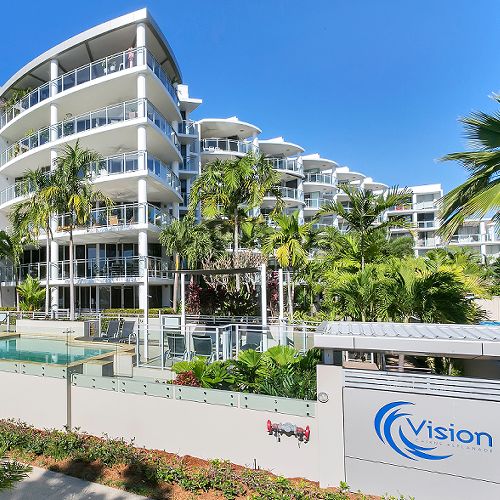 contact Vision Cairns Holiday Apartments