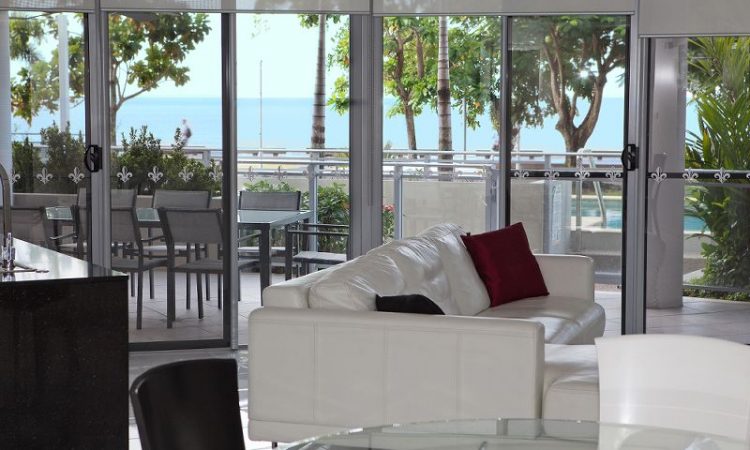 Coral Sea View Vision Cairns Holiday Apartments